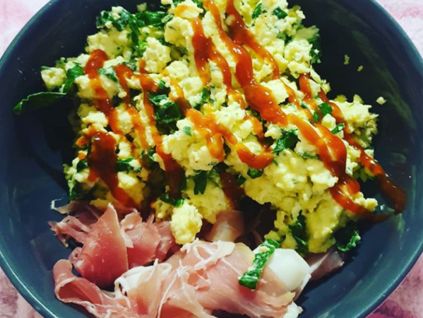 Spinach, Herb and Cream Cheese Scrambled Eggs